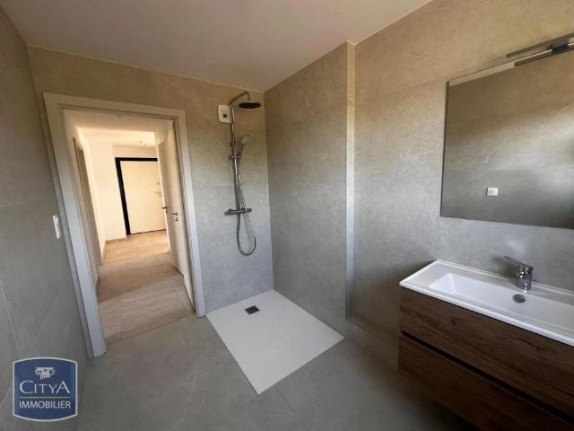 Appartement à louer 3 pièces 71.54m²