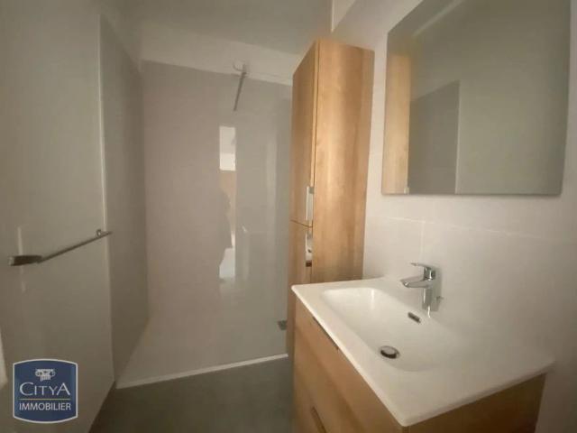 Appartement à louer 3 pièces 72.11m²