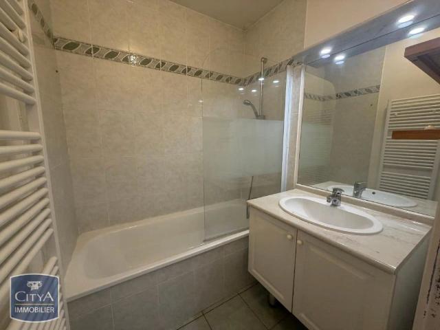 Appartement à louer 3 pièces 72.1m²