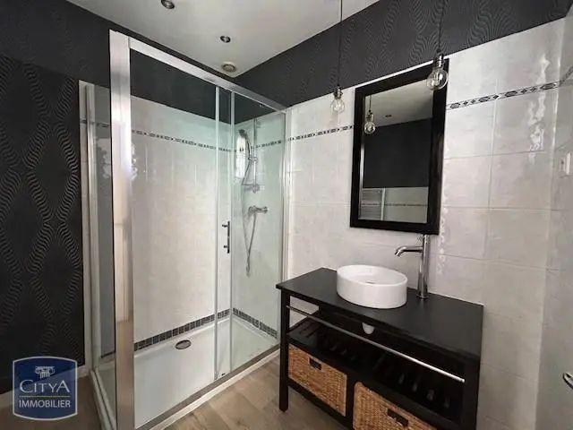 Appartement à louer 3 pièces 72.44m²