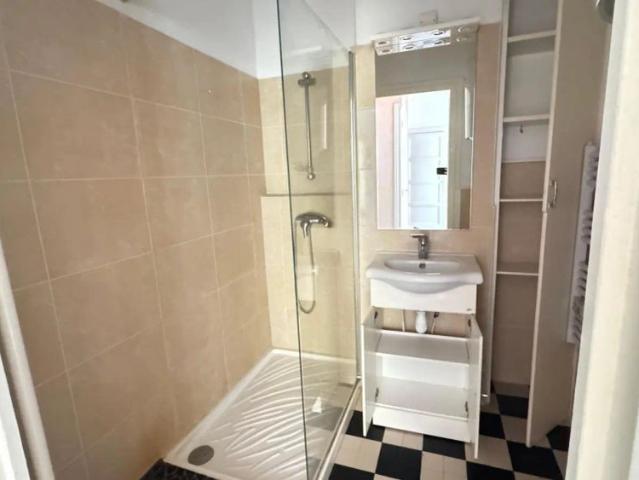 Appartement à louer 3 pièces 72.4m²