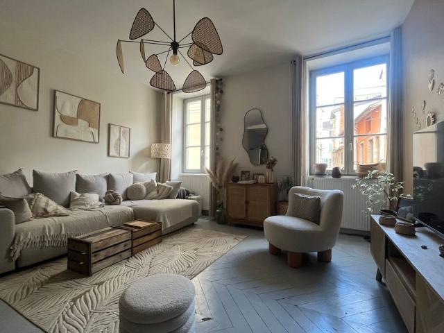 Appartement à louer 3 pièces • 72,70 m2 Mâcon