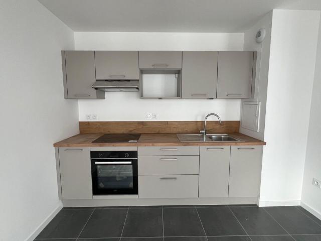 Appartement à louer 3 pièces 73 m