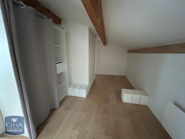 Appartement à louer 3 pièces 73.7m²