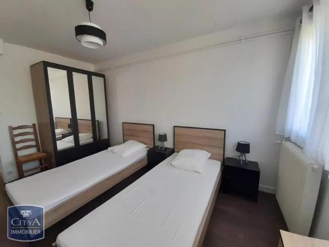 Appartement à louer 3 pièces 73.97m²