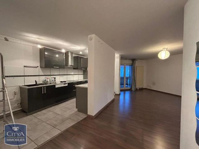Appartement à louer 3 pièces 73m²