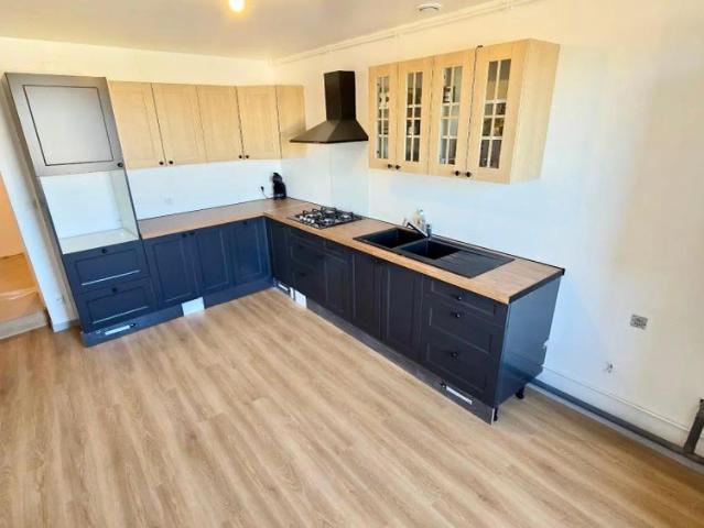 Appartement à louer 3 pièces 73m²