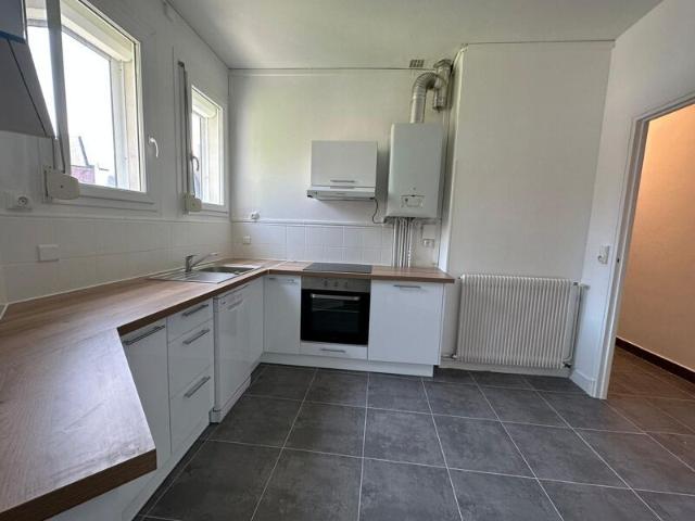Appartement à louer 3 pièces • 7 358 m2 Amiens