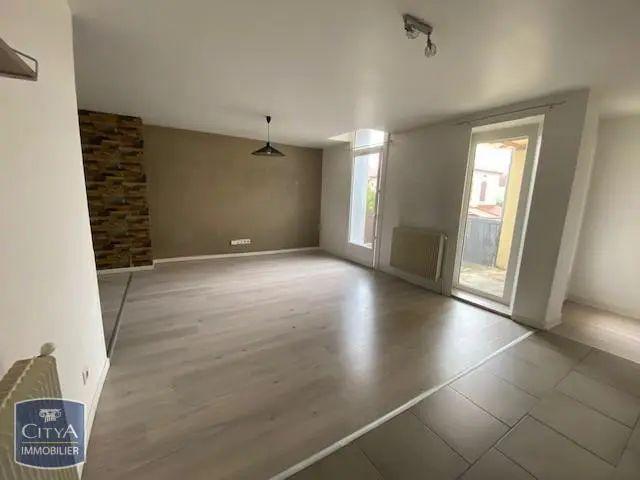 Appartement à louer 3 pièces 84.46m²