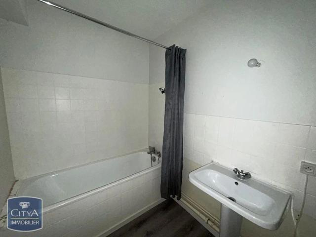 Appartement à louer 3 pièces 86.37m²