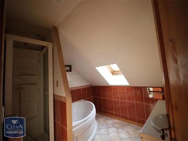 Appartement à louer 3 pièces 86.87m²