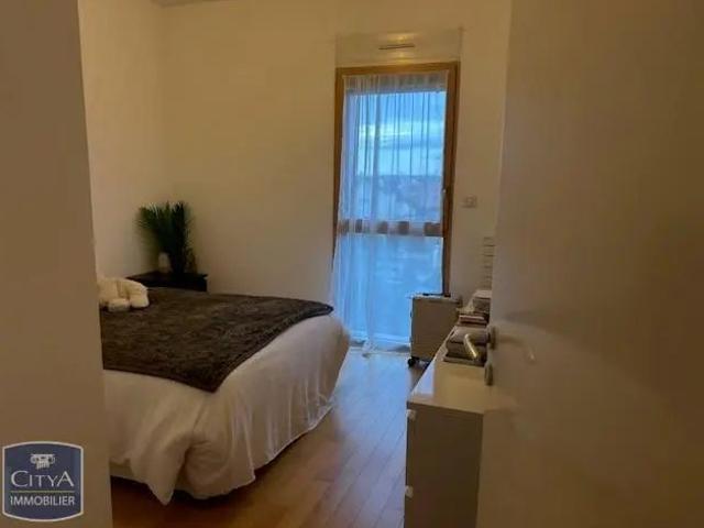 Appartement à louer 3 pièces 80.3m²