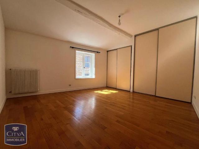 Appartement à louer 3 pièces 80m²
