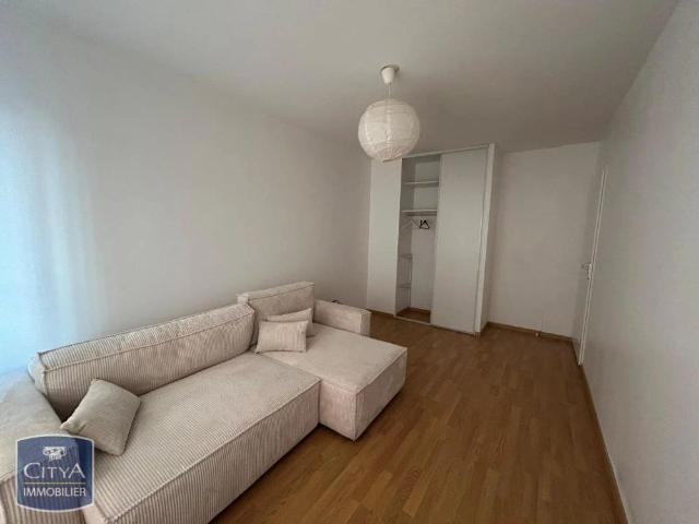 Appartement à louer 3 pièces 81.2m²