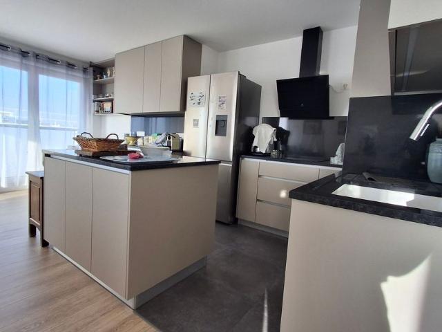 Appartement à louer 3 pièces • 81,50 m2 Ormesson sur Marne