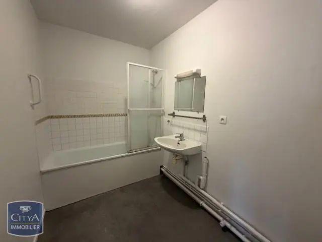 Appartement à louer 3 pièces 81.75m²