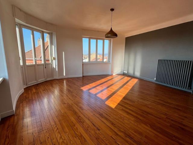 Appartement à louer 3 pièces • 81,80 m2 Montigny lès Metz