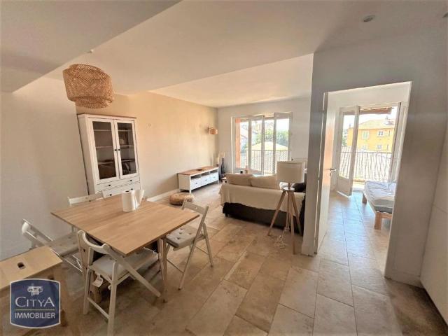 Appartement à louer 3 pièces 81m²