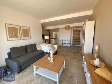 Appartement à louer 3 pièces 81m²
