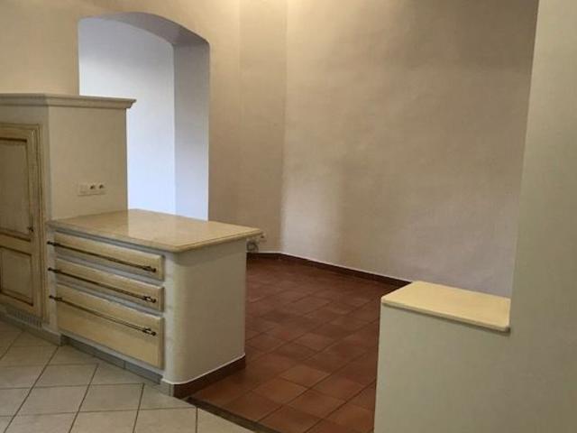 Appartement à louer 3 pièces 82 m