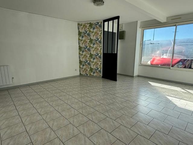 Appartement à louer 3 pièces • 82,17 m 2 Rochefort