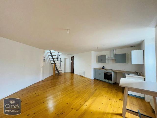 Appartement à louer 3 pièces 82.24m²