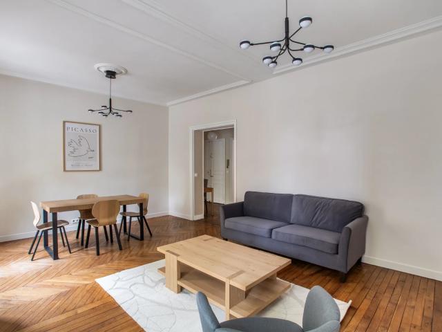 Appartement à louer 3 pièces 82,80 m² | Paris 75116 AUTEUIL SUD | 2 800 € | Junot