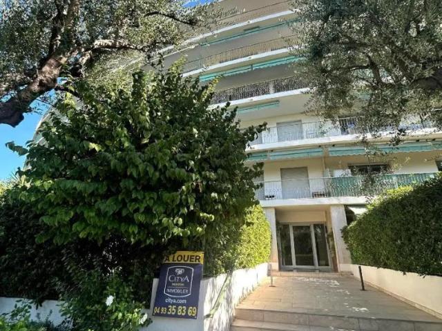 Appartement à louer 3 pièces 83.87m²