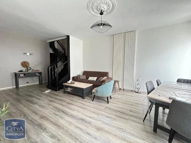 Appartement à louer 3 pièces 95.5m²
