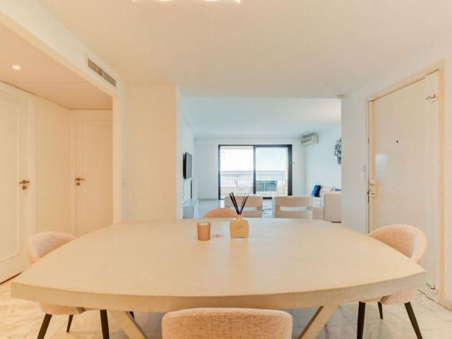 Appartement à louer 3 pièces • 96,78 m2 Cannes