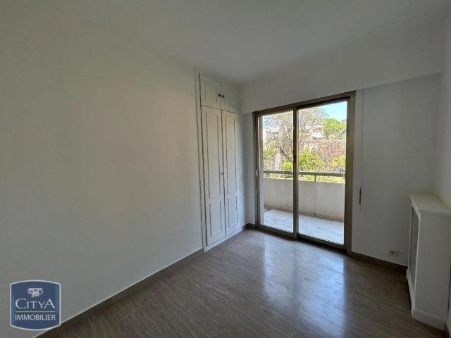 Appartement à louer 3 pièces 97.2m²