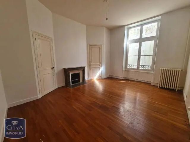 Appartement à louer 3 pièces 97m²