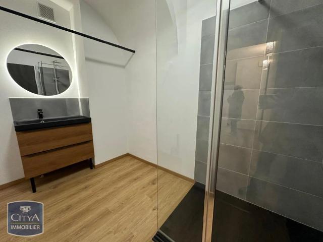 Appartement à louer 3 pièces 92.5m²