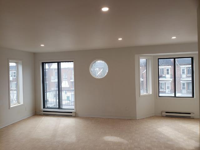 Appartement à Louer 4473 Ave Jeanne D'arc, Rosemont/La Petite Patrie Montréal 12 photos | Logis Québec