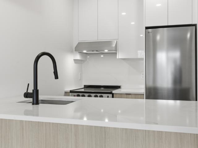 Appartement à Louer 4540 rue de Brébeuf, Le Plateau Mont Royal Montréal 8 photos | Logis Québec