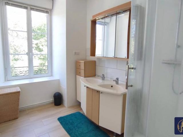 Appartement à louer 470€ hors charges à Neuvic