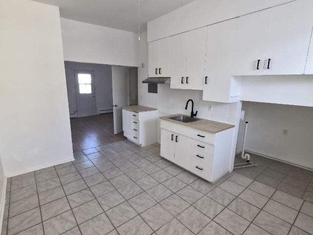 Appartement à Louer 482 Rue Principale Nord, Richmond 9 photos | Logis Québec