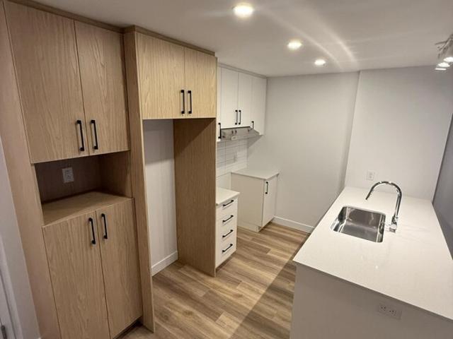 Appartement à Louer 4830 montée Saint Hubert, Saint Hubert Longueuil 7 photos | Logis Québec