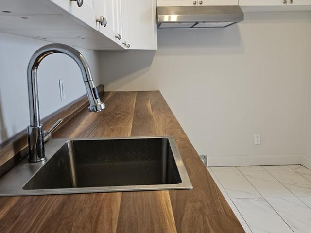 Appartement à Louer 4068 de la Loire, Jonquière Saguenay 13 photos | Logis Québec
