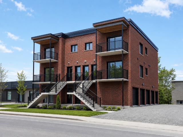 Appartement à Louer 409 12e avenue sud, Les Nations Sherbrooke 10 photos | Logis Québec