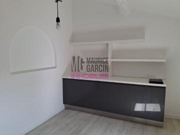 Appartement à louer, 4 pièces Monteux 84170