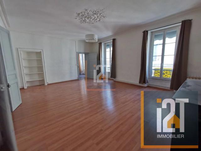 Appartement à louer, 4 pièces Nîmes 30000