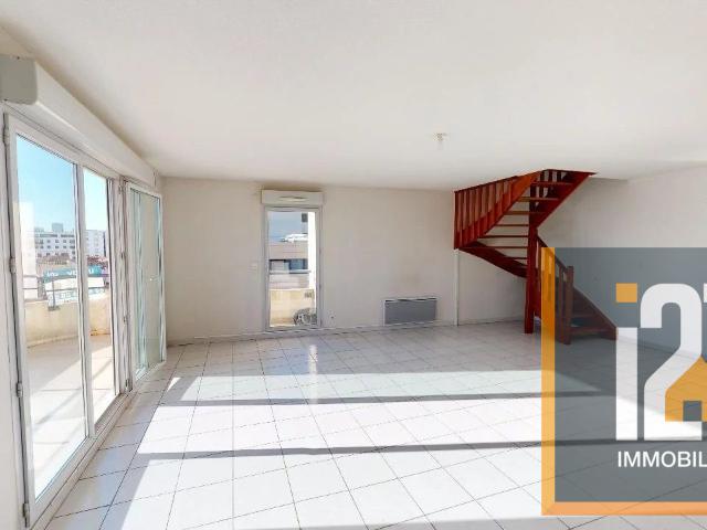 Appartement à louer, 4 pièces Nîmes 30900