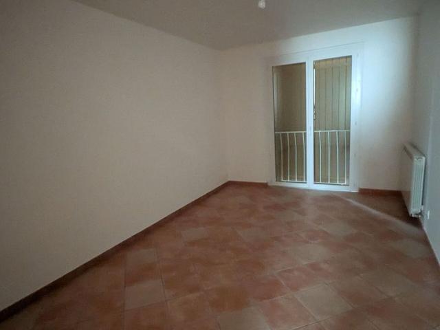 Appartement à louer 4 pièces • Oraison