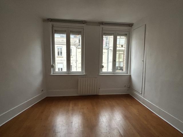 Appartement à louer, 4 pièces Amiens 80000
