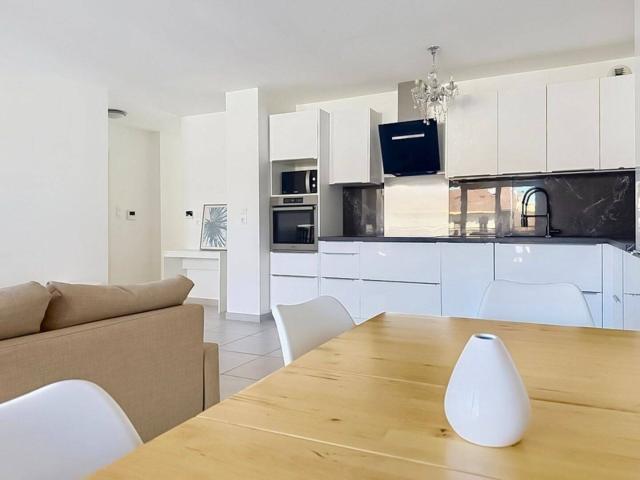 Appartement à louer 4 pièces ANNEMASSE 74