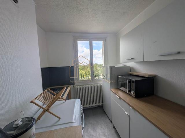 Appartement à louer, 4 pièces BOURGES 18000