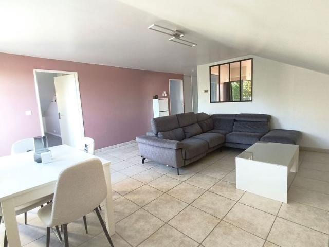 Appartement à louer 4 pièces • Évry