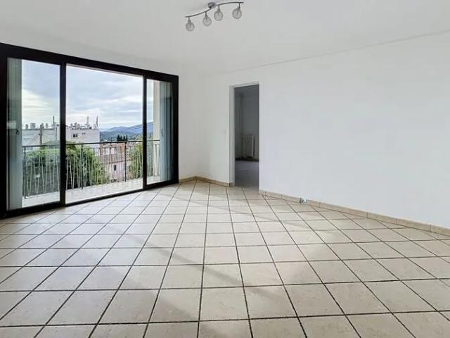 Appartement à louer 4 pièces • Grasse