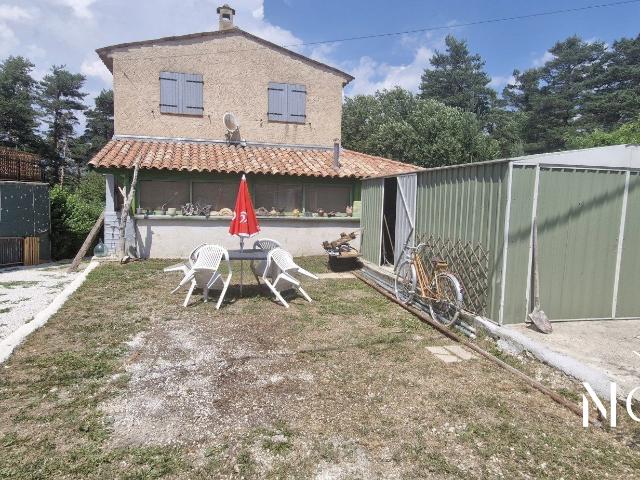 Appartement à louer, 4 pièces La Bastide 83840